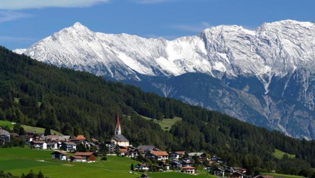 Hotel Tyrol Telfes im Stubai Bagian luar foto